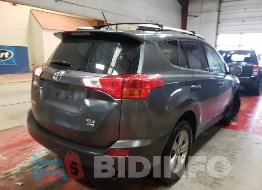 JTMRFREV8FD174933 Photo# 4