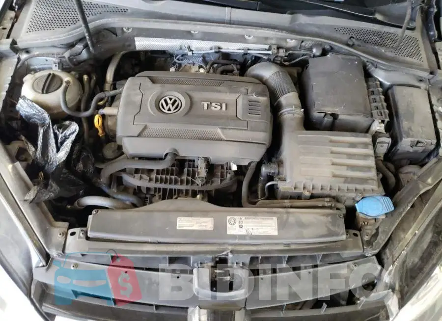 3VW017AU2HM510587 Photo# 7