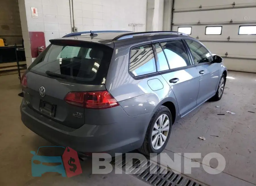 3VW017AU2HM510587 Photo# 4