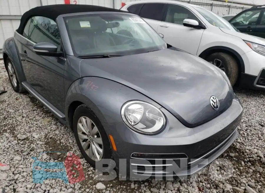 3VW5DAAT7JM514772 Photo# 1