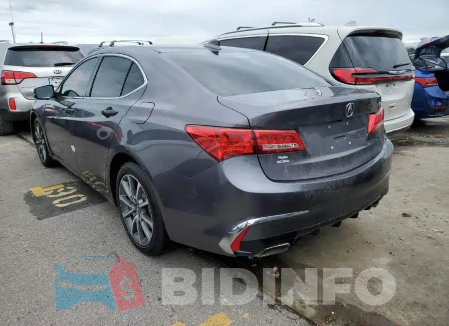19UUB2F32KA004722 Photo# 3