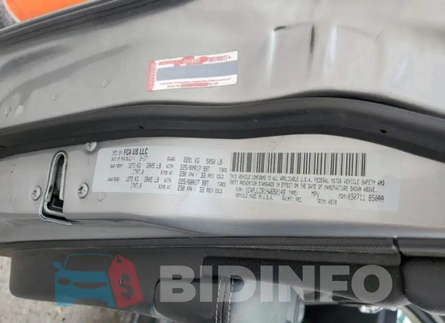 1C4PJLCB1HW650149 Photo# 10