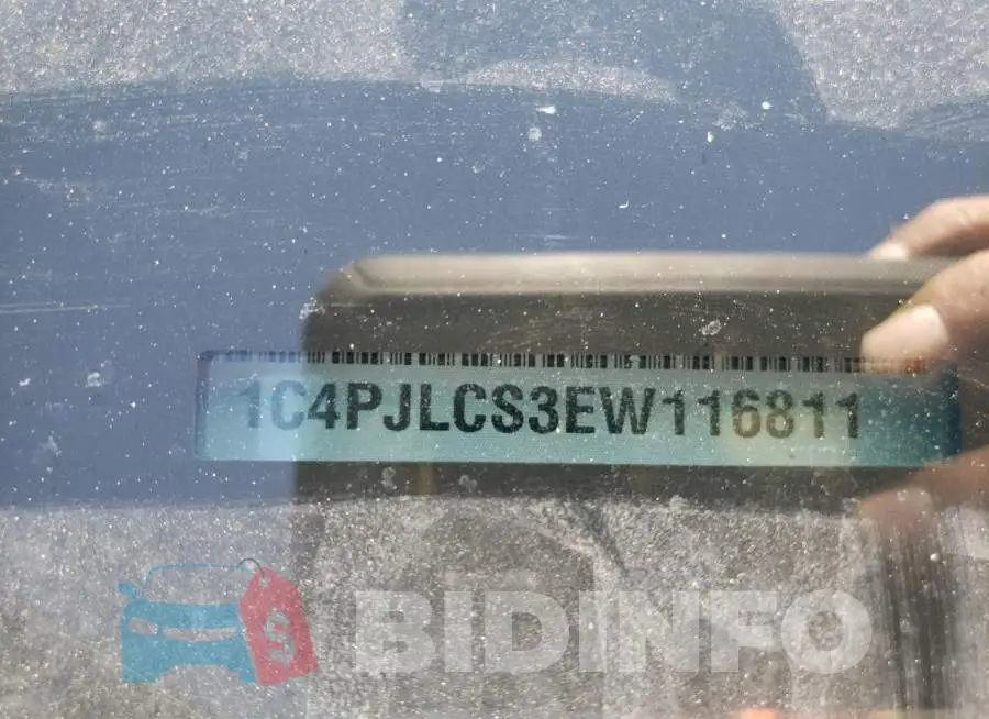 1C4PJLCS3EW116811 Photo# 10