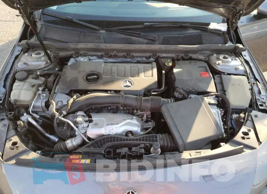 WDD3G4EB6KW027283 Photo# 7