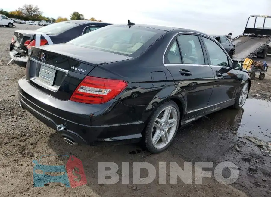 WDDGF8AB8DR257832 Photo# 4