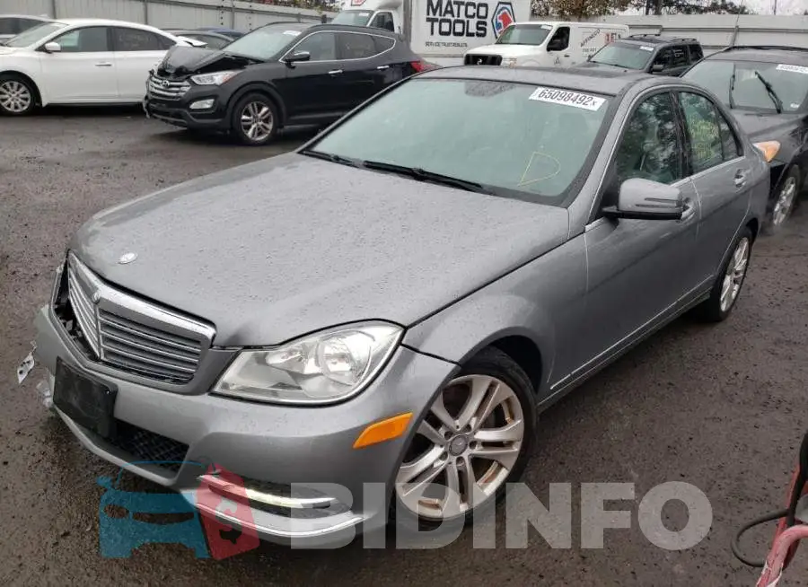 WDDGF8AB8DR269771 Photo# 2
