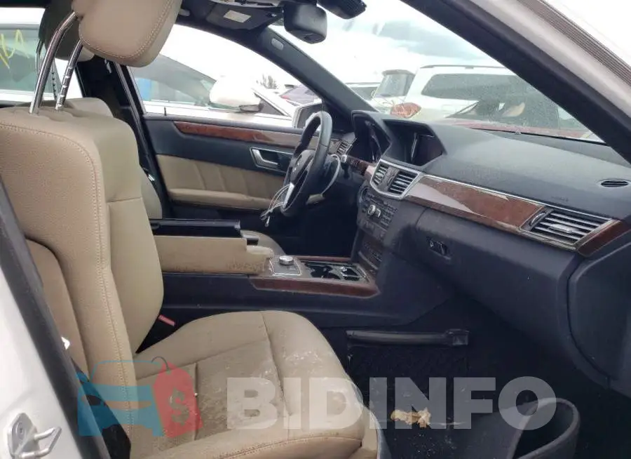WDDHF5KB4DA682058 Photo# 5