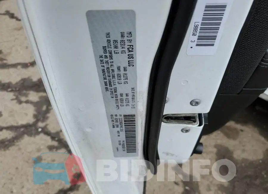2C3CDXBGXFH811916 Photo# 12