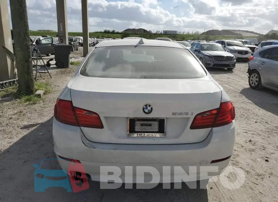 WBAXG5C58DDY33183 Photo# 6