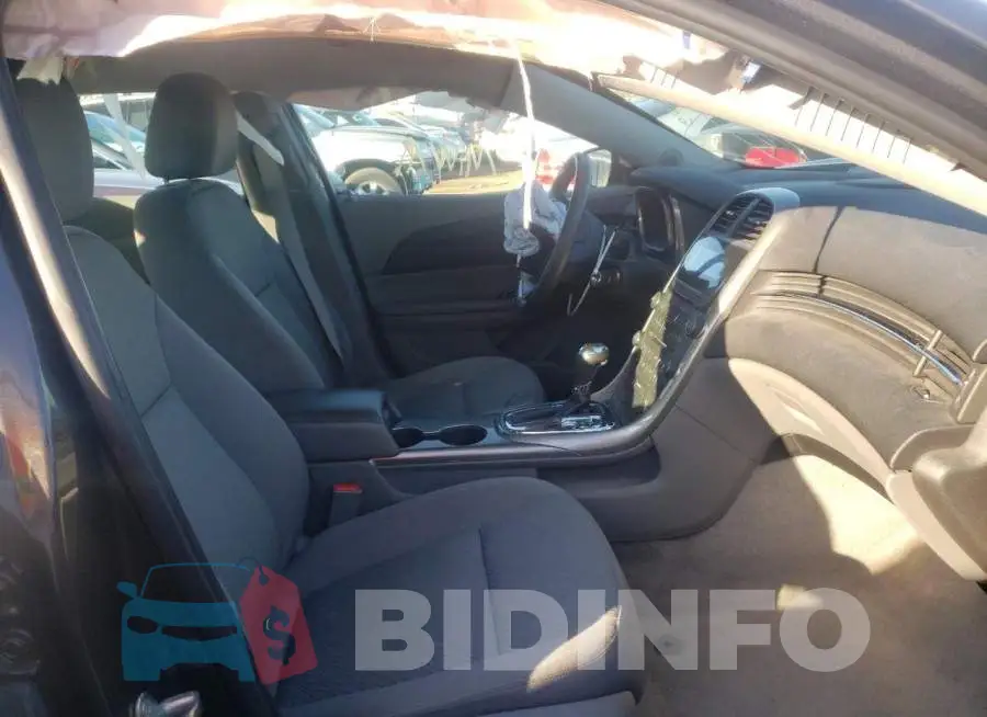 1G11B5SAXDF125763 Photo# 5