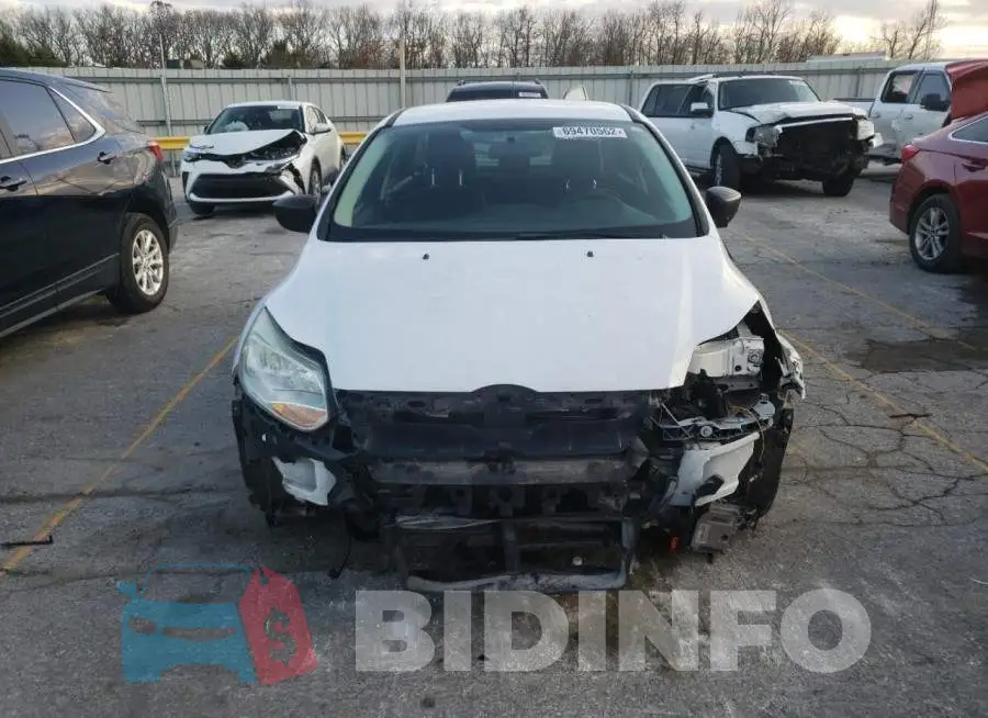 1FADP3E28EL372819 Photo# 5