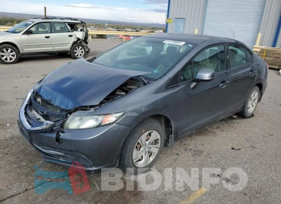 19XFB2F50DE052857 Photo# 2