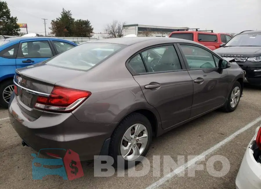 19XFB2F5XDE094498 Photo# 3