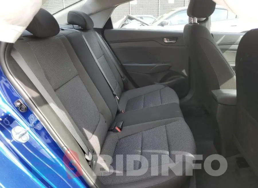 3KPC24A69NE172608 Photo# 6