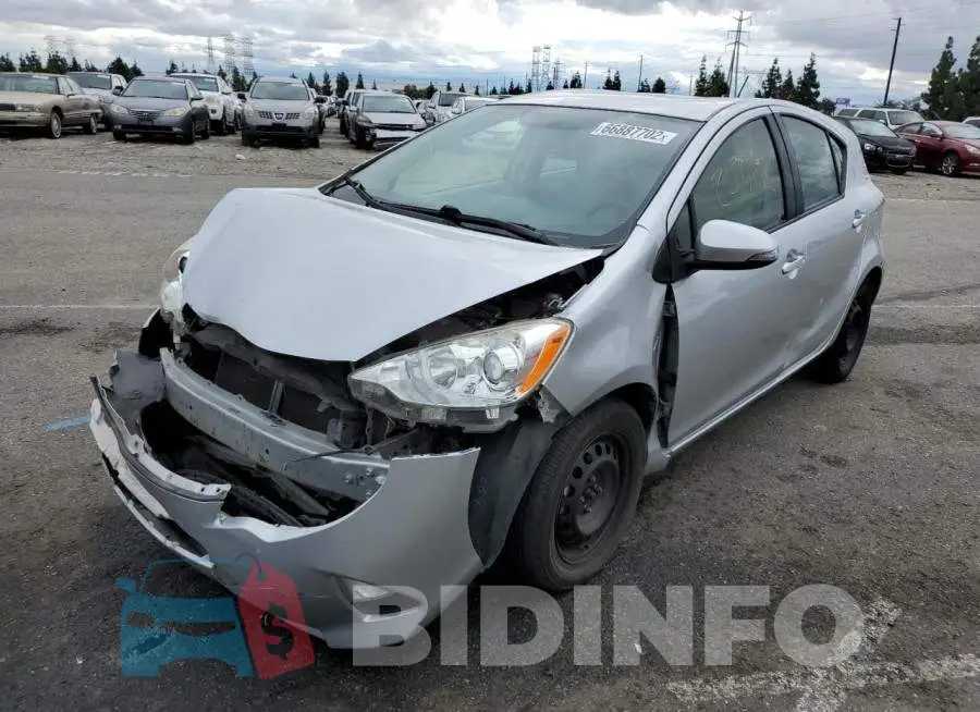 JTDKDTB32E1572596 Photo# 2