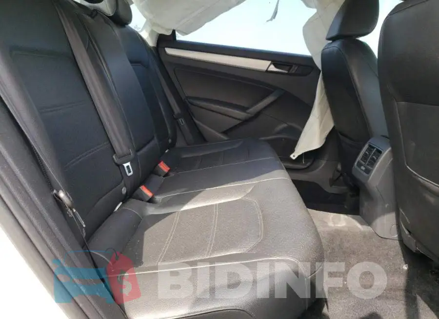 1VWBN7A30DC143088 Photo# 6