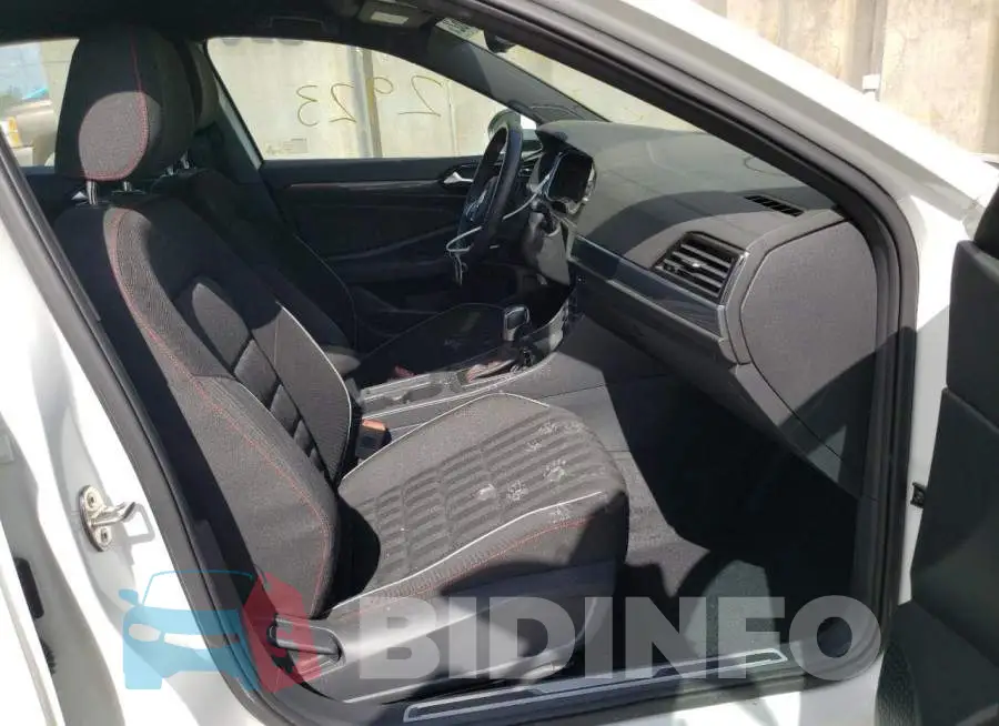 3VW6T7BU1MM072643 Photo# 5