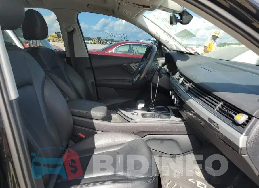 WA1AHAF73KD036617 Photo# 5