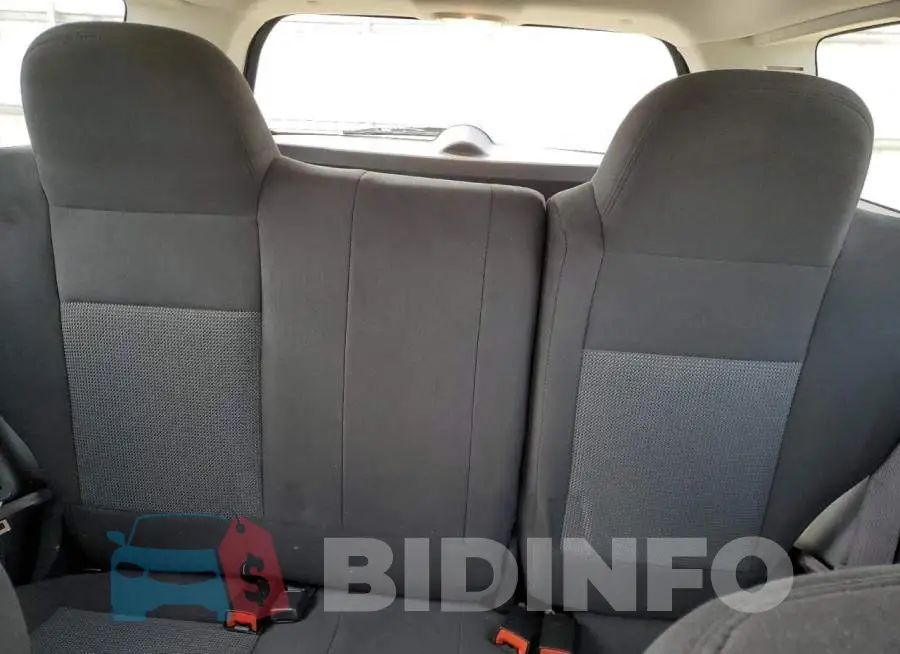 1C4NJRFBXGD772282 Photo# 10