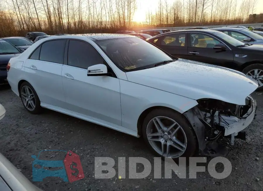 WDDHF8JB4EA992442 Photo# 4