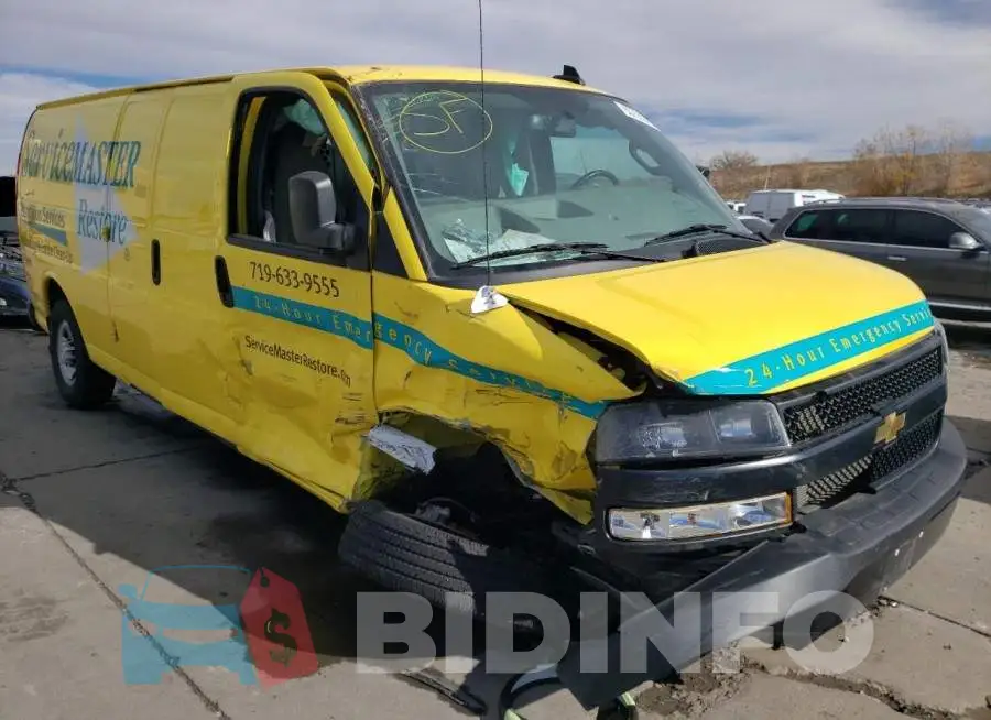 1GCZGHF72M1205857 Photo# 1