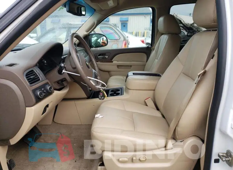 1GNSKBE0XER146813 Photo# 7