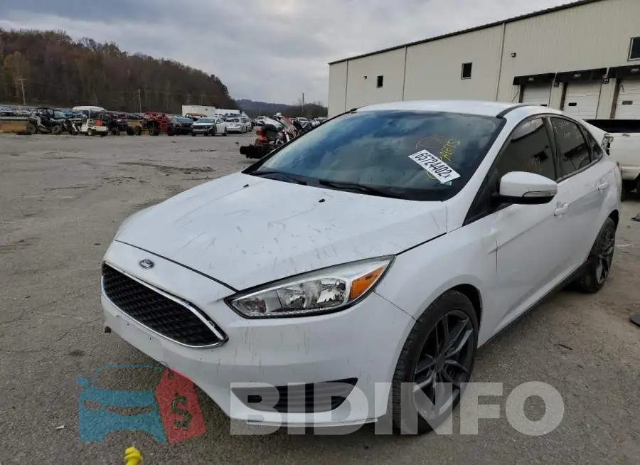 1FADP3F21GL373134 Photo# 2