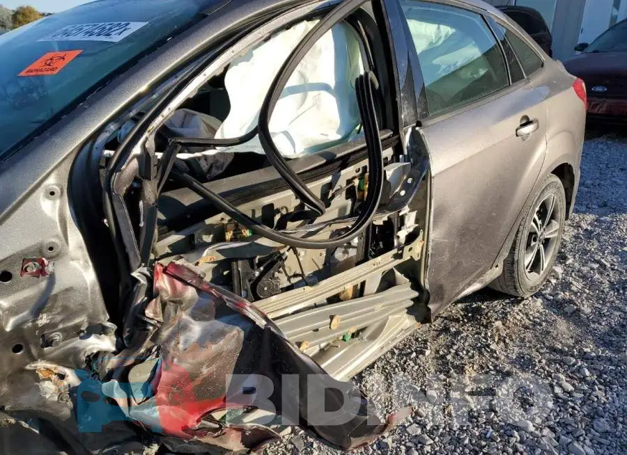 1FADP3F26EL258316 Photo# 9