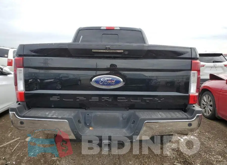 1FT7W2BT7JEB68125 Photo# 6