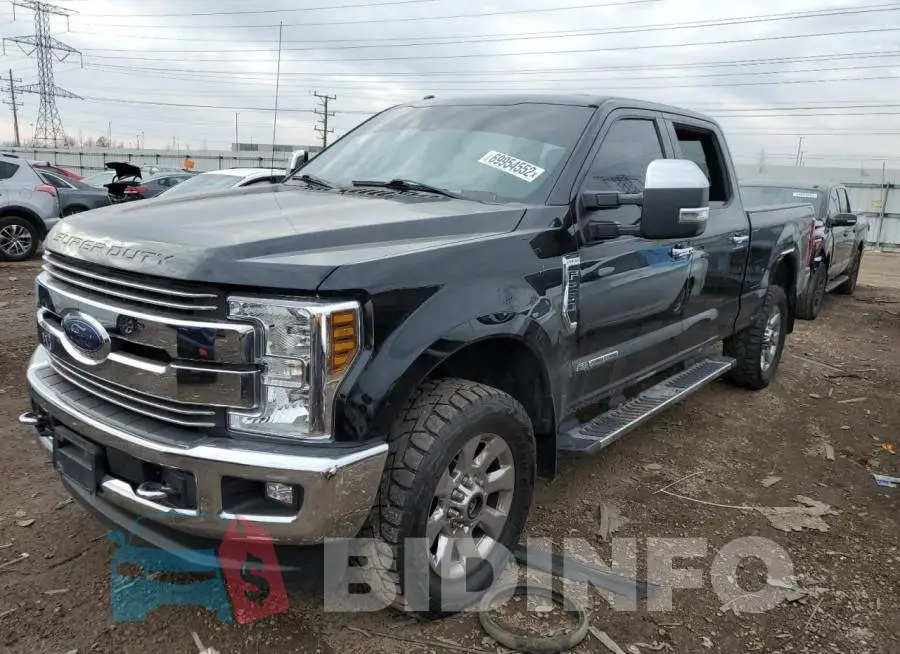 1FT7W2BT7JEB68125 Photo# 1