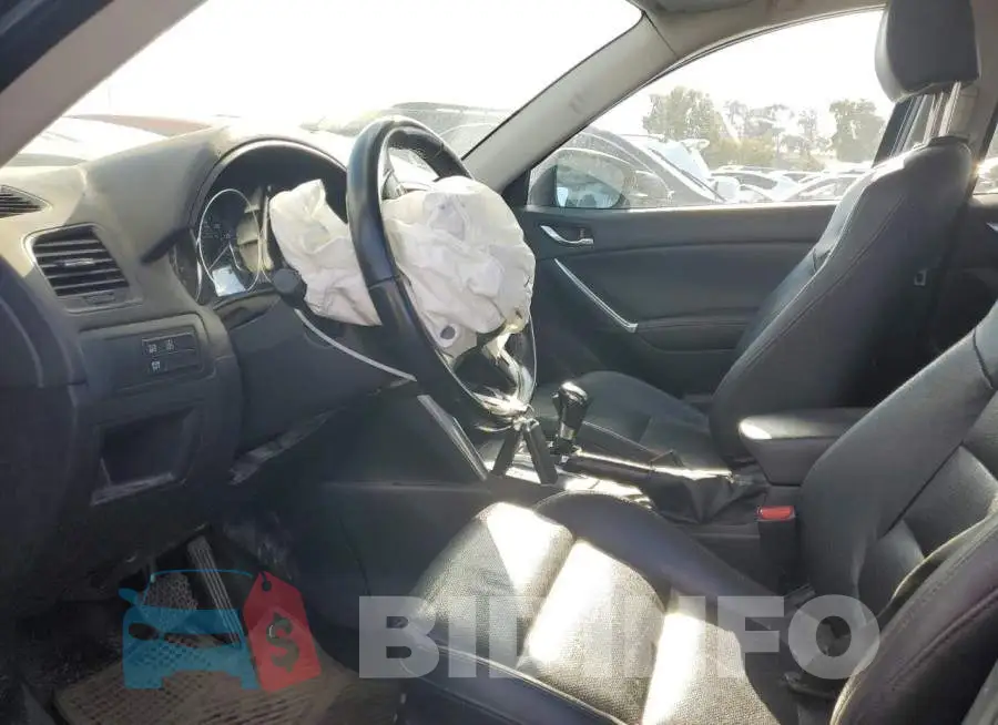 JM3KE4DY7F0441495 Photo# 7