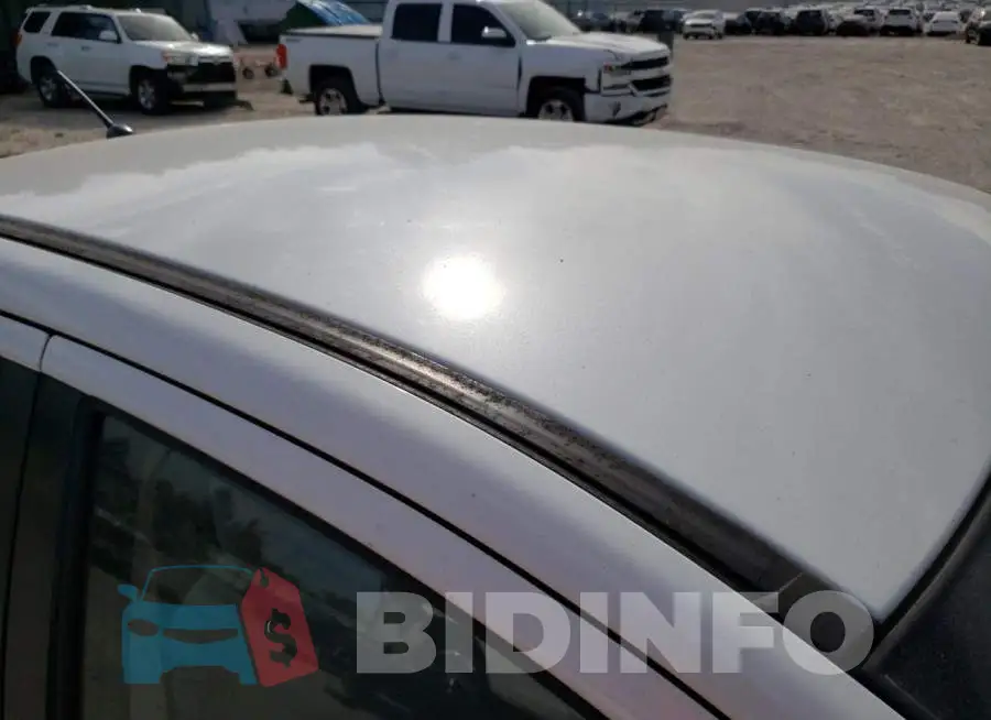 ML32F3FJ0LHF04536 Photo# 9
