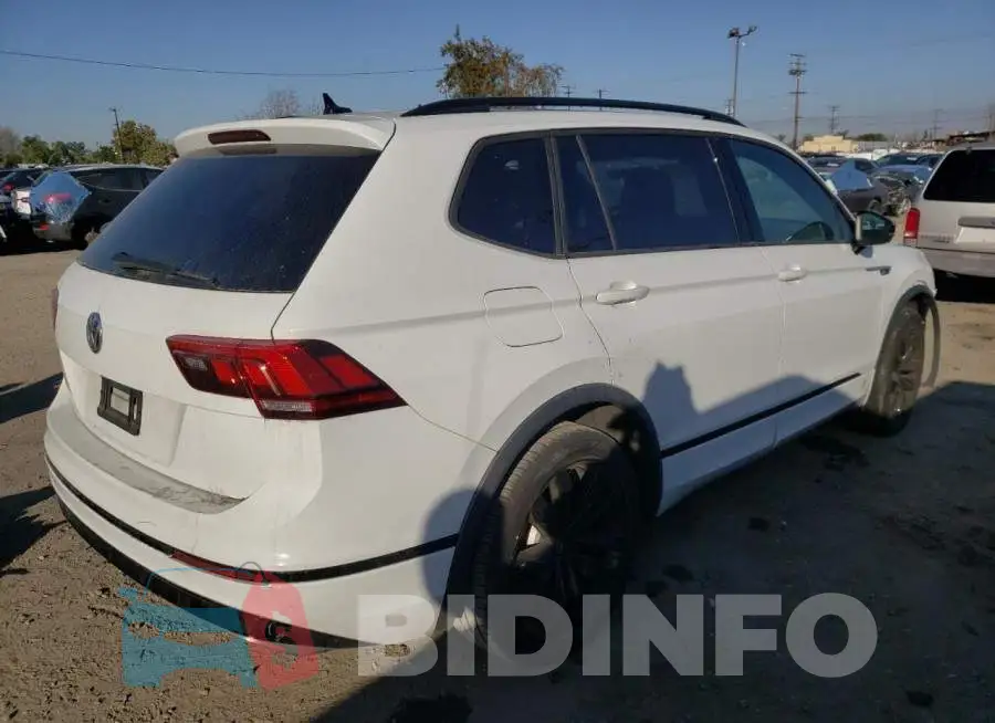 3VV3B7AX2LM158340 Photo# 3
