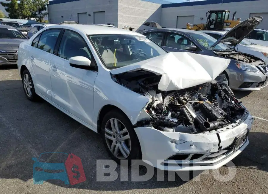3VW2B7AJ3HM210889 Photo# 1