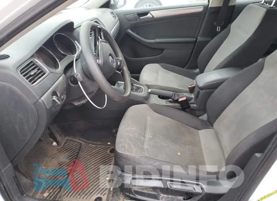 3VW2B7AJ5HM376136 Photo# 7