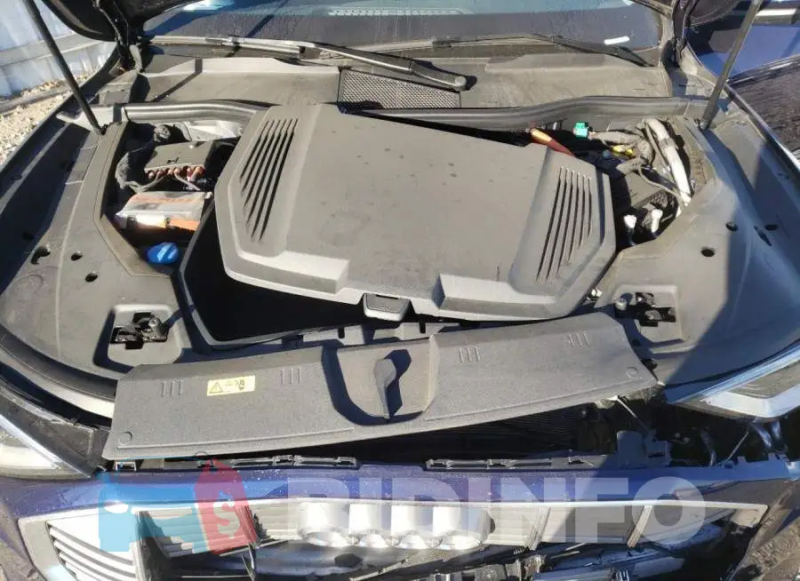 WA1LAAGE2MB016111 Photo# 7