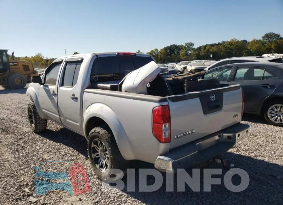 1N6AD0EV4FN703557 Photo# 3