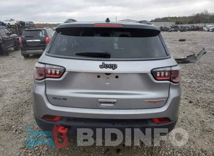 3C4NJDDB3LT166719 Photo# 6