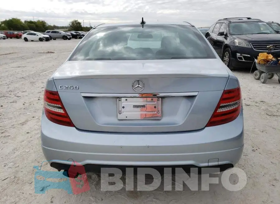 WDDGF4HB9DR277635 Photo# 6