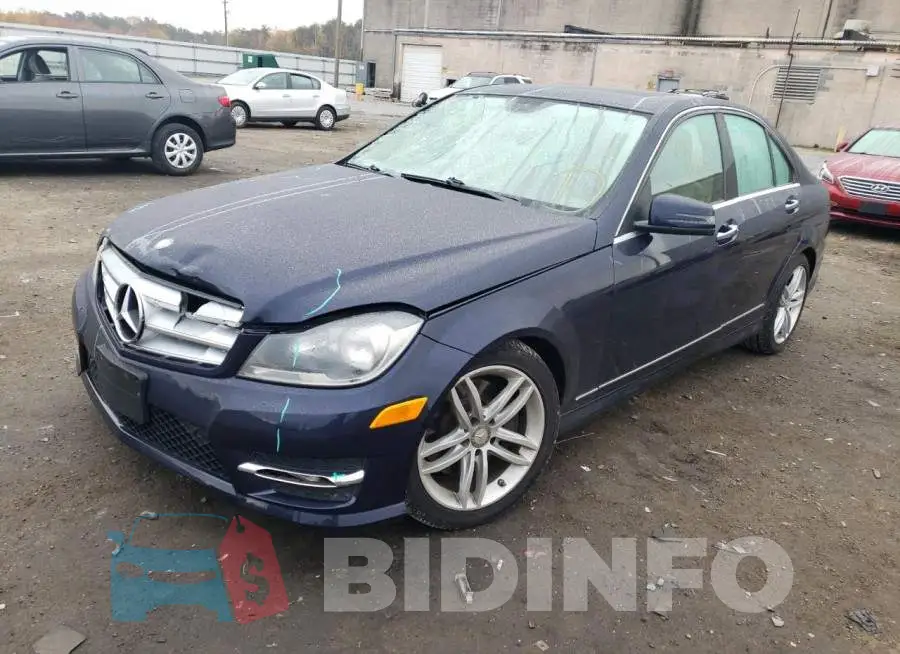 WDDGF8AB4DR266267 Photo# 2