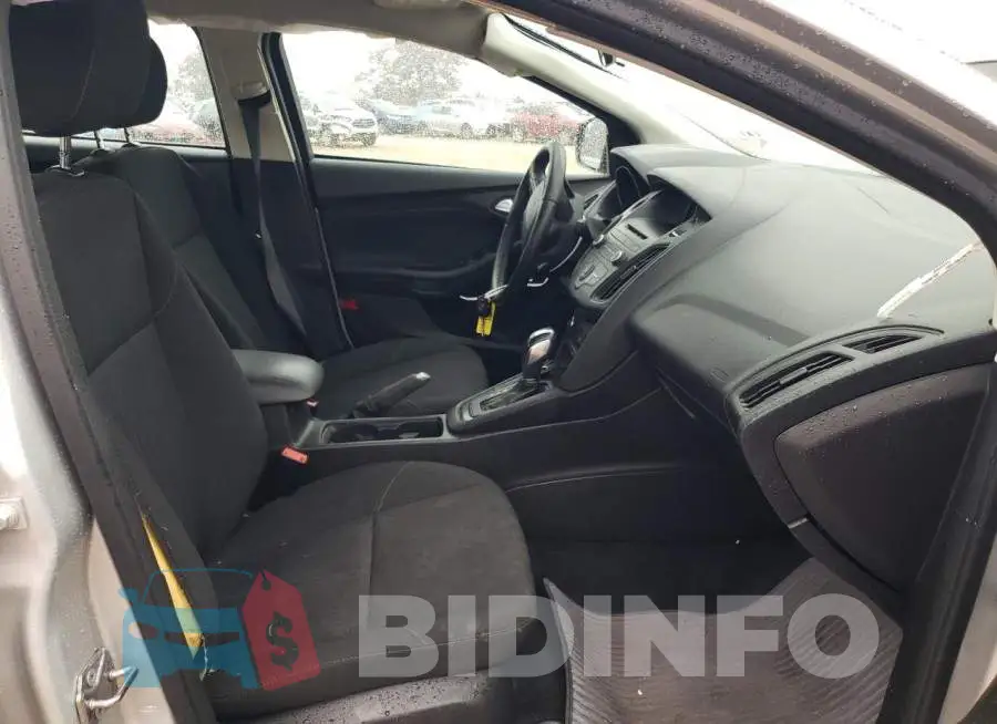 1FADP3F21GL221337 Photo# 5