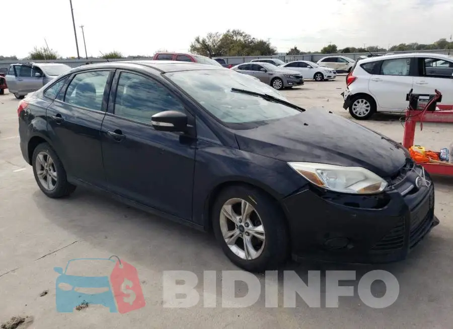 1FADP3F22DL325976 Photo# 4