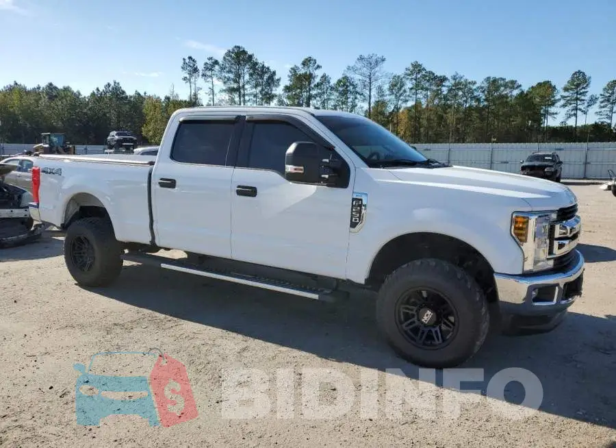 1FT7W2B68JEB39887 Photo# 4