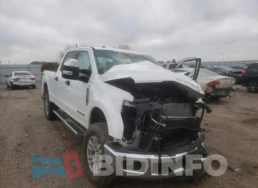 1FT7W2BT3JEB39088 Photo# 1