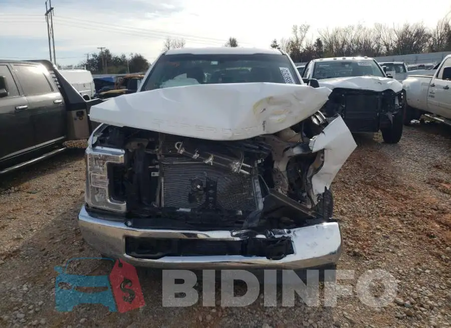 1FT7X2A69HEB70414 Photo# 5