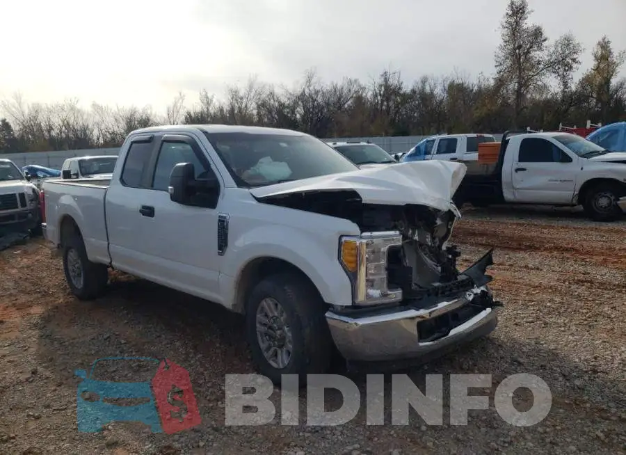 1FT7X2A69HEB70414 Photo# 4