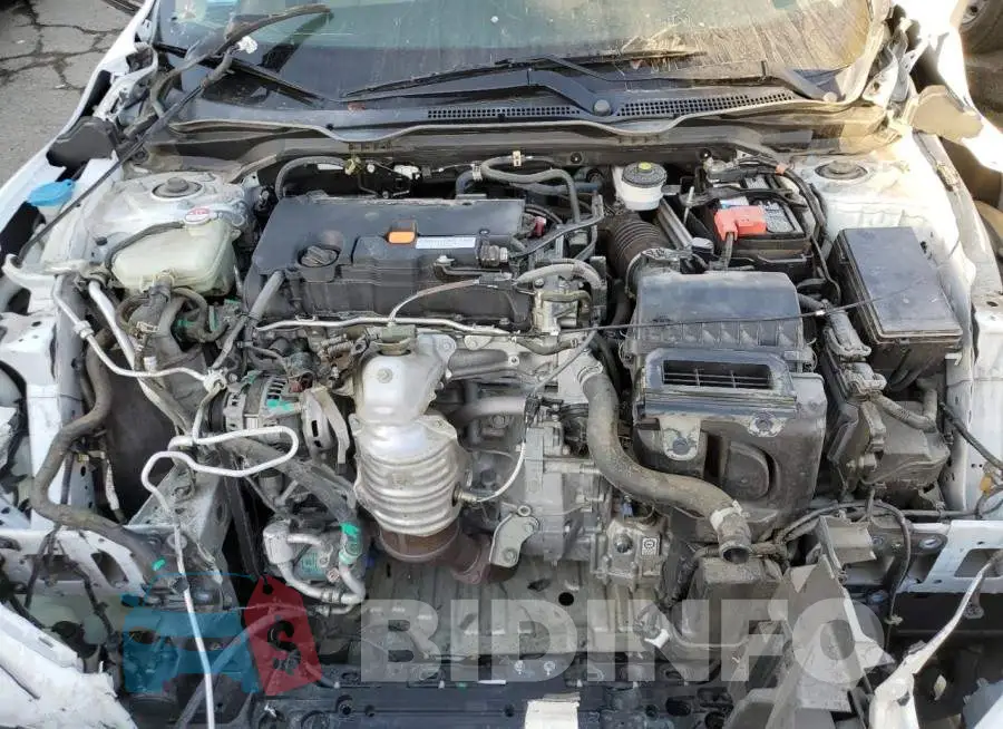 19XFC2F57JE004541 Photo# 7