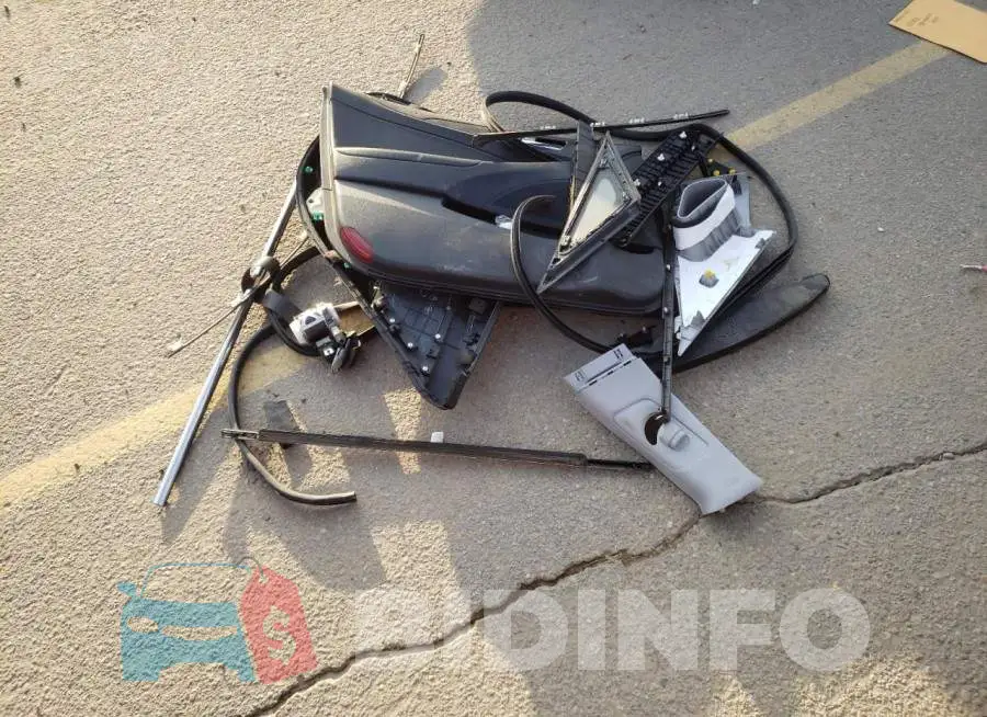 5NPEC4AC5DH779157 Photo# 12