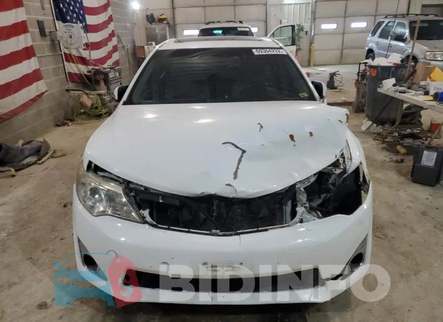 4T4BF1FK4DR329600 Photo# 5