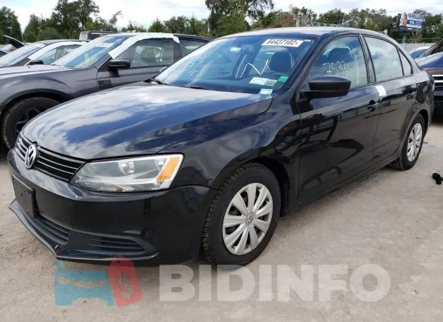 3VW2K7AJ8EM317853 Photo# 2